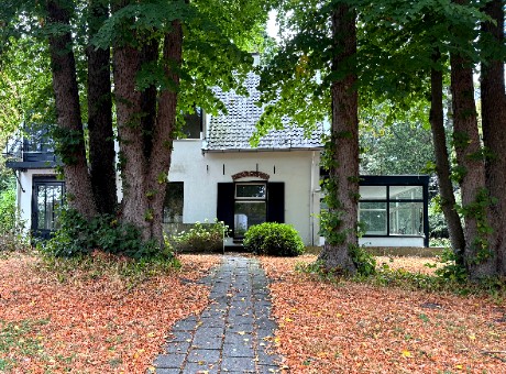 NEV Villa, Loosdrechtse Bos 5, Hilversum